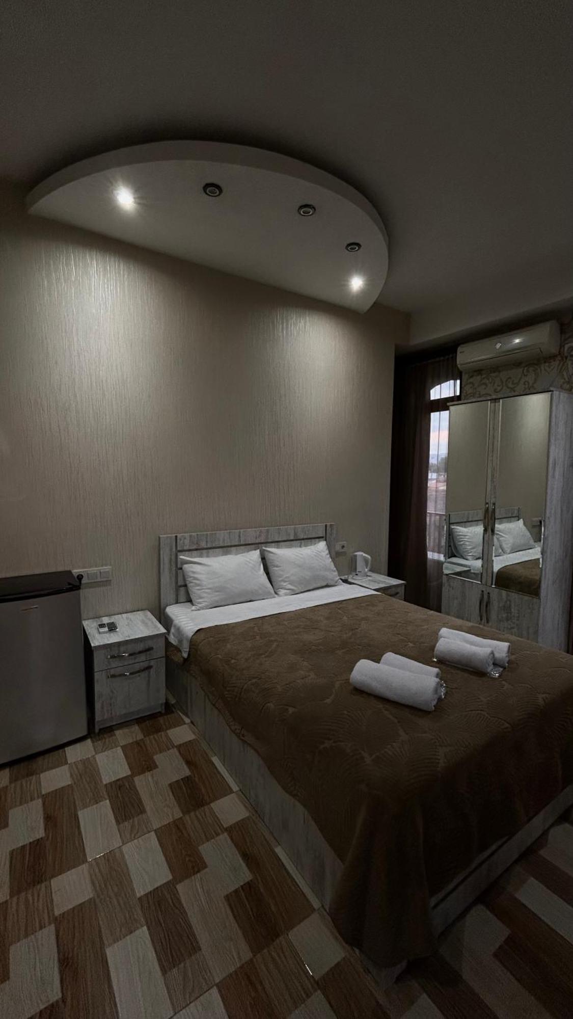 Hotel Tourist Tbilisi Ngoại thất bức ảnh