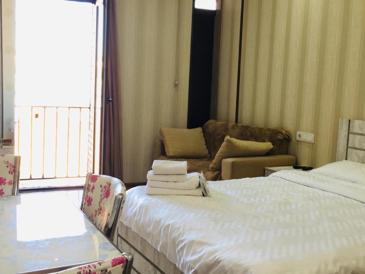 Hotel Tourist Tbilisi Ngoại thất bức ảnh