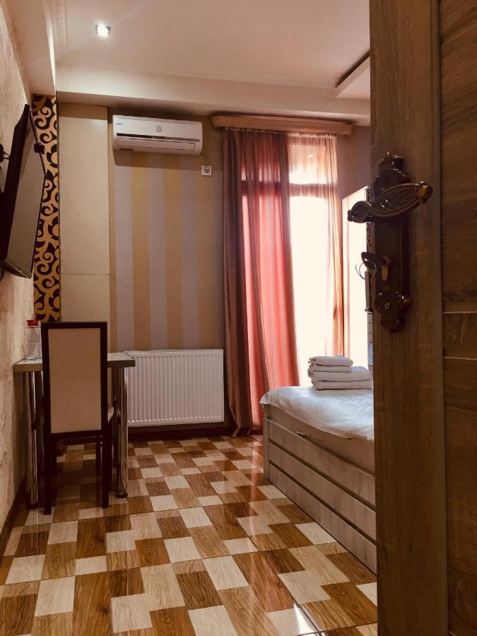Hotel Tourist Tbilisi Ngoại thất bức ảnh